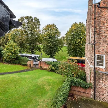 Feversham House * York