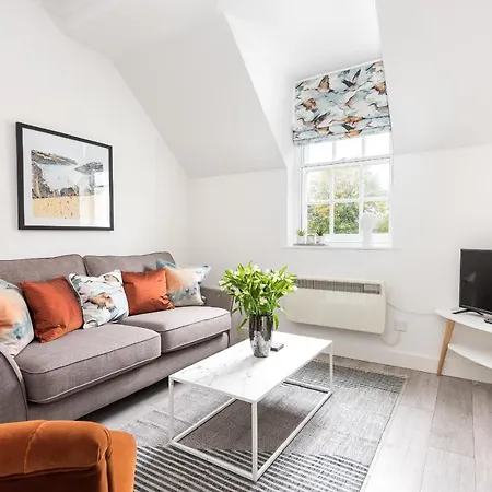Feversham House Apartment
